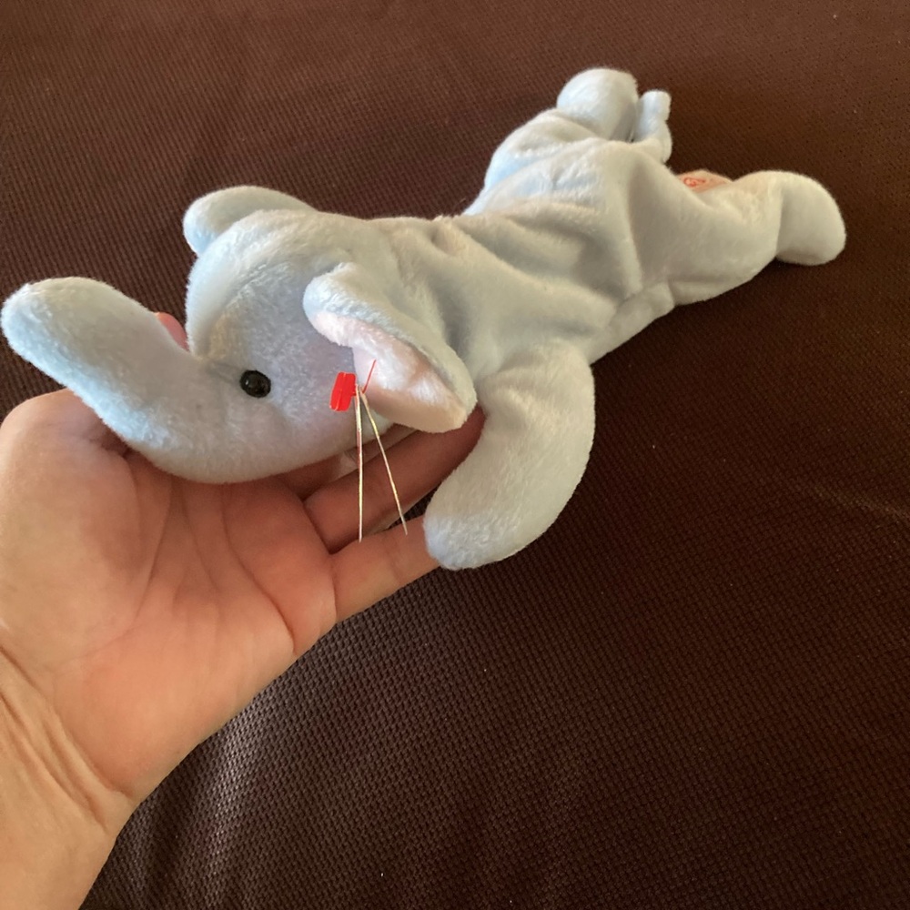 Ty Light Blue Elephant Beanie Baby Plush Peanut 1-25-1995
